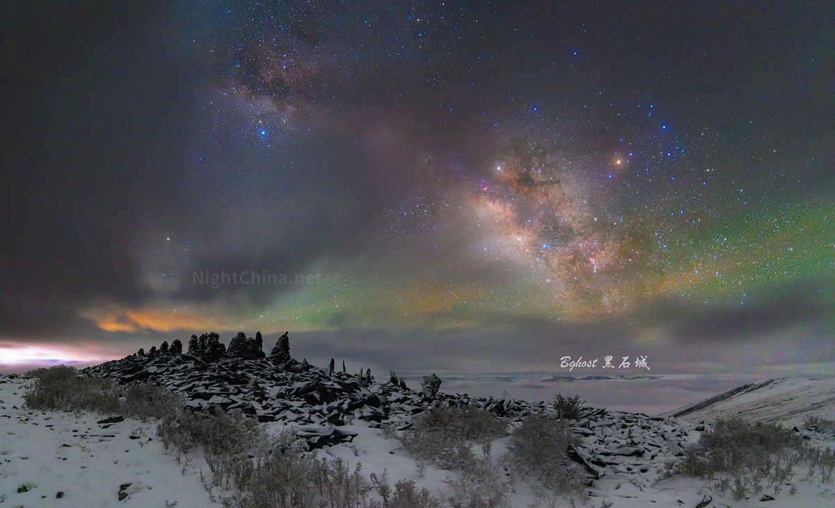 黑石城雪夜 夜空中国