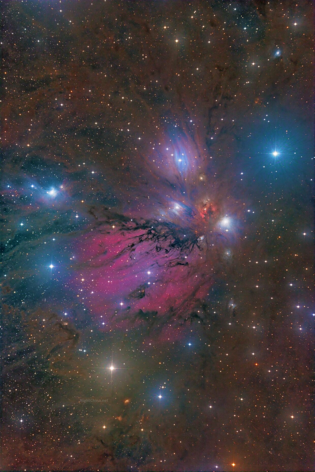 天使星云– 夜空中国